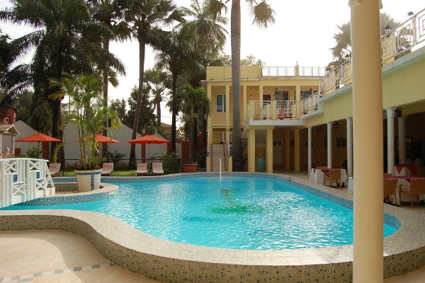 Hotel Coconut Residence (Bakau)